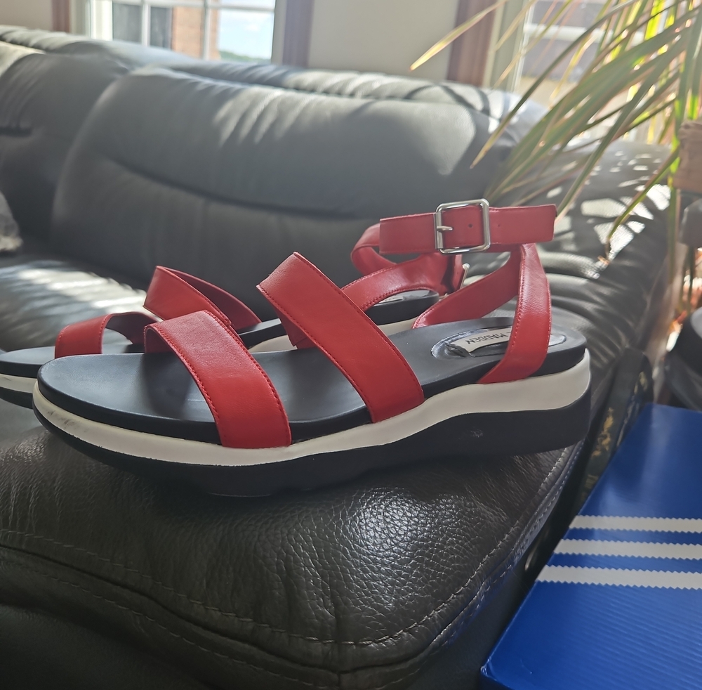 Steve Madden Womens Red Leather Ankle Strap Small Platform Wedge Sandals - Picture 3 of 4